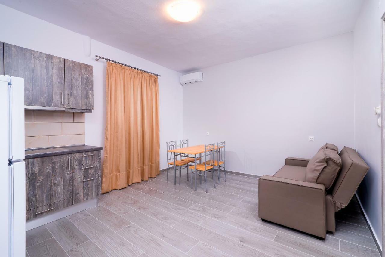 Kentrikon Rooms III & Mint House Лименария Экстерьер фото